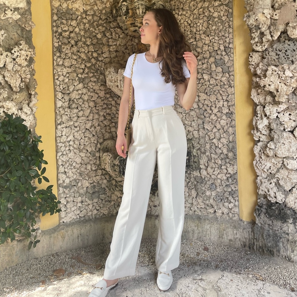 Aritzia Effortless Pant White